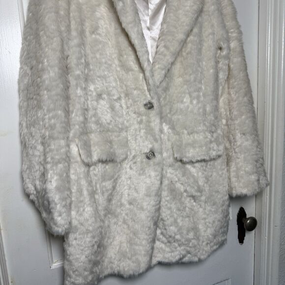 Abercrombie & Fitch Women’s White Faux Fur Coat Size Medium Longline Jacket - Picture 3 of 9